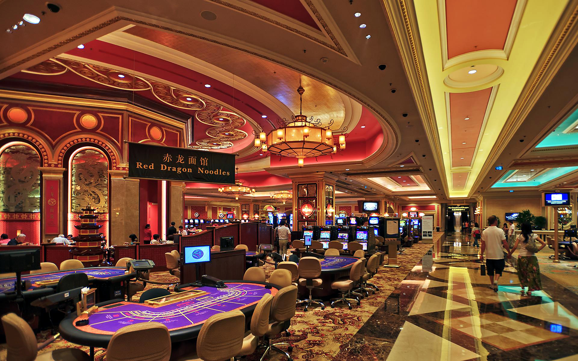 Slot Makinelerinde Kazanma Stratejileri: İstatistikleri Deşifre Etmek